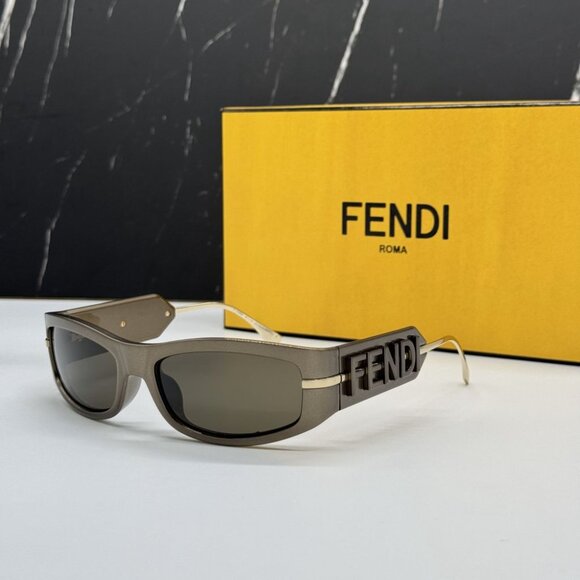 NEW FE40120I 45E FENDI SUNGLASSES SHINY BROWN WOMEN EYEWEAR FENDI - Picture 1 of 11